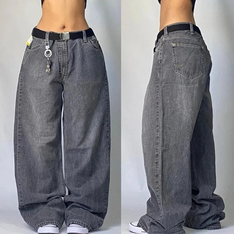 Unisex Streetwear Baggy Jeans – Washed Multi-Pocket Design.Y2K-inspired hip-hop and Harajuku style with a high waist and wide-leg fit.Durable, comfortable, and built for bold everyday looks.