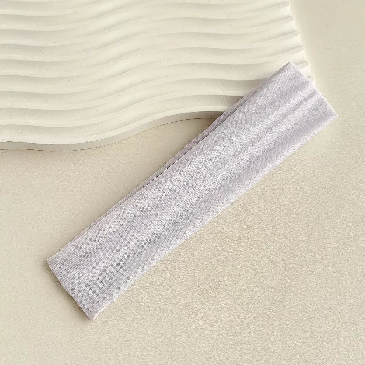 Four Seasons Solid Sports Headbands for Women
Stay stylish and comfortable year-round with these solid-color elastic headbands. Designed for fitness, running, yoga, and everyday wear, they provide a secure, non-slip fit to ke