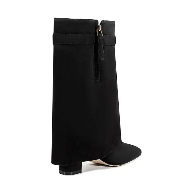 2025 Autumn/Winter Collection – Women’s Pointed-Toe Knee-High Boots with Metal Buckle. Featuring a thick high heel and sleek mid-leg design for a chic, fashionable look. Perfect for pairing with dresses or pants for elega