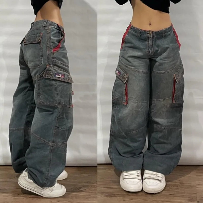 Unisex Streetwear Baggy Jeans – Washed Multi-Pocket Design.Y2K-inspired hip-hop and Harajuku style with a high waist and wide-leg fit.Durable, comfortable, and built for bold everyday looks.