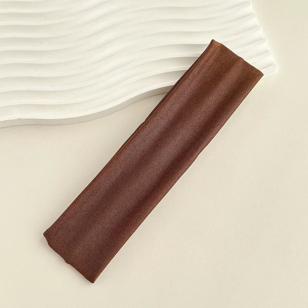 Four Seasons Solid Sports Headbands for Women
Stay stylish and comfortable year-round with these solid-color elastic headbands. Designed for fitness, running, yoga, and everyday wear, they provide a secure, non-slip fit to ke