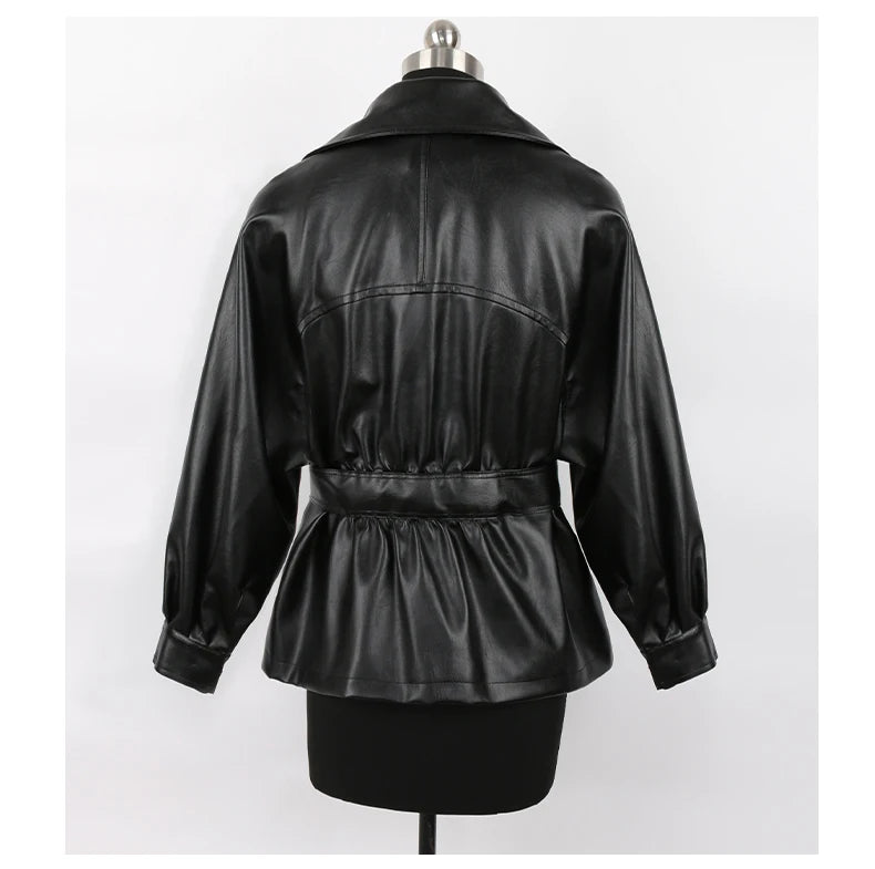 Mauroicardi 2025 Spring/Fall Collection – Women’s Short PU Leather Jacket. Crafted from soft, lightweight material with a fitted silhouette, raglan sleeves, and stylish sash detailing. Available in elegant brown and class